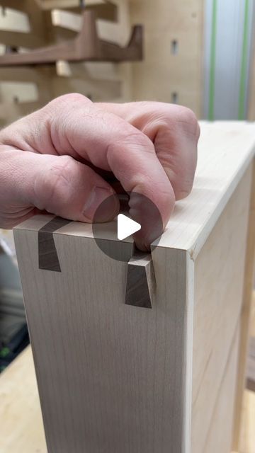 Festool Domino Projects, Wood Joinery Detail, Hand Tool Woodworking, Wooden Pallet Beds, Working With Wood, Router Jig, Woodworking Shop Plans, Joinery Design, Joinery Details