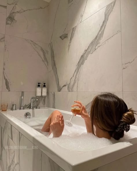 Bath Tub Aesthetic, Bubble Bath Photography, Bubble Bath Aesthetic, The Wrong Bride, Bathtub Photoshoot, Bathtub Pictures, Bathtub Aesthetic, Bathtub Photography, Bath Aesthetic