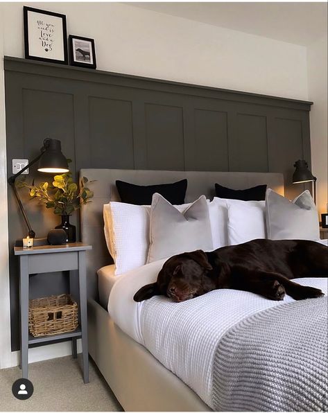 Grey Bedroom Panneling Ideas, Bedroom Dark Panelling, Dark Grey Panelled Bedroom, Dark Panel Bedroom, Tall Panelling Bedroom, Dark Panelled Bedroom, Small Panelled Bedroom, Dark Grey Panelling Bedroom, Panelling Small Bedroom