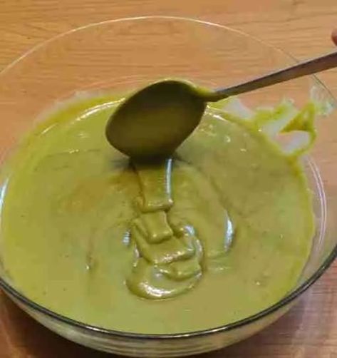 PISTACHIO CREAM: How to Make Homemade Delicious Cream Turtle Pumpkin Pie, Pistachio Creme, Pistachio Desserts, Turtle Pumpkin, Butter Sauce For Pasta, Chocolate Cream Puff, Pistachio Paste, Pistachio Milk, Italian Almond Cookies