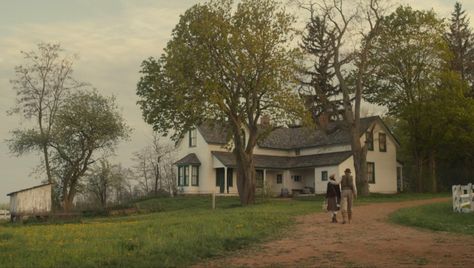 Awae Aesthetic, Anne With An E Aesthetic, Anne Shirley Cuthbert, Anne Of Avonlea, E Aesthetic, Gable House, Movie Screenshots, Gilbert Blythe, Comfort Movies