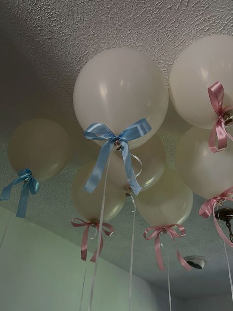 Gender Reveal Party Planning Checklist, Birthday Gender Reveal Ideas, Minimal Gender Reveal Party, Chill Gender Reveal, He Or She Its Up In The Air, Small Gender Reveal Decorations, Christian Gender Reveal, Gender Reveal Ideas Small Family, Aesthetic Gender Reveal Ideas