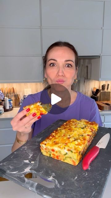 Stella Drivas 🇬🇷🇺🇸 on Instagram: "COMMENT ‘RECIPE’ to receive a direct link to this recipe in your DMs inbox ✨ This VEGETABLE EGG LOAF is a constant breakfast recipe. We all reheat and love it!

Full recipe is on my site: https://hungryhappens.net/vegetable-egg-loaf-low-carb/

Καλή Όρεξη 🇬🇷
💙Stella" Vegetable Egg Loaf, Eggs Breakfast, Protein Rich Foods, Vegetarian Breakfast Recipes, Easy Eat, Egg Recipes For Breakfast, Easy Healthy Breakfast, Low Carb Breakfast, Healthy Eating Recipes