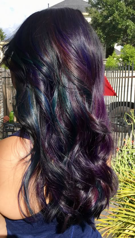 Brunette Colored Highlights, Funky Highlights For Dark Brown Hair, Oil Slick Money Piece Hair, Oil Slick Highlights, Galaxy Hair Highlights, Black Hair Colorful Highlights, Colorful Lowlights, Cool Dark Hair Color Ideas, Subtle Oil Slick Hair