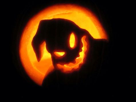 Oogie Boogie pumpkin carving Oogie Boogie Pumpkin Carving, Oogie Boogie Pumpkin, Halloween Pumpkins Carvings Designs, Pumpkin Show, Halloween Pumpkin Stencils, Cute Pumpkin Carving, Boogie Man, Pumkin Carving, Halloween Pumpkin Carving Stencils