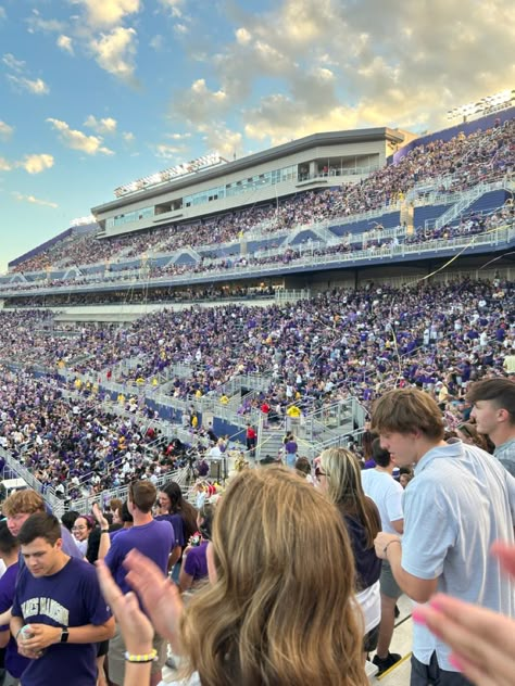 #jmu #football #aesthetic #sports #college Gcu College Aesthetic, Tcu College Aesthetic, Jmu Aesthetic, Jmu Football, Tcu Campus, Jmu Dukes, Tcu Football, College Core, Aesthetic Sports