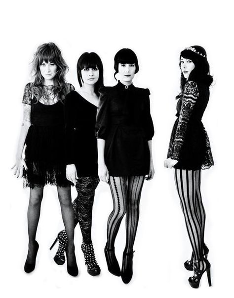 dum dum girls 60s Goth, Rock And Roll Girl, Marianne Faithfull, Rocker Girl, Girl Sign, Musica Rock, Female Musicians, Rocker Style, Last Fm