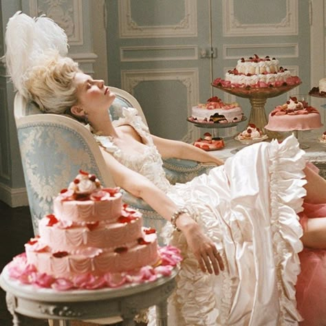 Marie Antoinette Aesthetic, Marie Antoinette Movie, Marie Antoinette Party, Marie Antoinette 2006, Soyut Sanat Tabloları, Sofia Coppola, Fantasias Halloween, Kirsten Dunst, National Gallery