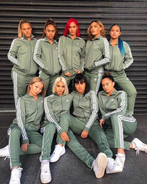 Harmony, Corbyn, Kaea, Isla, Ruthy, Ling, Kirsten, Teesha and Pearl Dance Performance Outfits Hip Hop, Level Up Outfit, Royal Family Dance Crew, Hip Hop Outfits Dancers, The Royal Family Dance, Kirsten Dodgen, Dance Crew Outfits, Hip Hop Dance Team, Parris Goebel