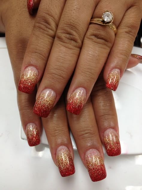 49ers Nails, Red Ombre Nails, Prom Nails Red, Red And Gold Nails, Red Nails Glitter, Gold Acrylic Nails, Dark Red Nails, Gold Nail Designs, Gold Nail Art