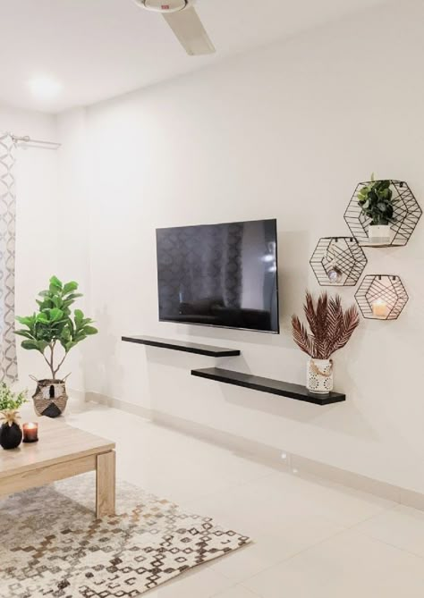 Living Room Decor Tv, Bedroom Tv Wall, Floating Shelves Living Room, Simple Living Room Decor, Modern Tv Wall, Apartment Living Room Design, Tv In Bedroom, Simple Living Room, Small Living Room Decor