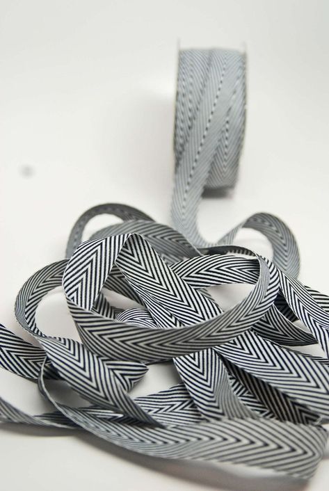 Buy Striped Chevron Twill Ribbon 3/4 Inch Black White Online in India - Etsy Tape Loom, Striped Ribbon, Silk Ribbon Embroidery, Rose Embroidery, Black And White Stripes, Chevron Stripe, Unique Crafts, Packaging Design Inspiration, Ribbon Embroidery