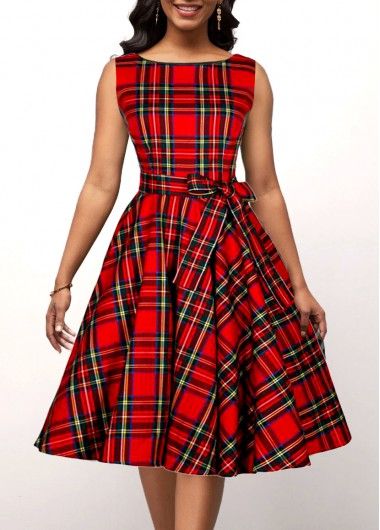 Plaid Dress Patterns, Party Silhouette, Christmas Fashion Outfits, Plaid Dresses, Vestidos Retro, Latest Dress For Women, Red Plaid Dress, Flair Dress, Black Print Dress