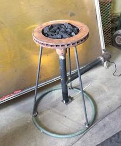 Brake Drum Forge, Homemade Forge, Diy Forge, Forging Tools, Metal Fabrication Tools, Metal Bending Tools, Fabrication Tools, Blacksmith Projects, Welding Art Projects