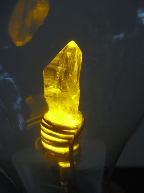 Glowing Crystal Nightlight Diy Lighting Ideas, Glowing Crystal, Cat's Cradle, Witch Tools, Diy Glow, Magic Props, Lantern Ideas, Comic Ideas, Yellow Art