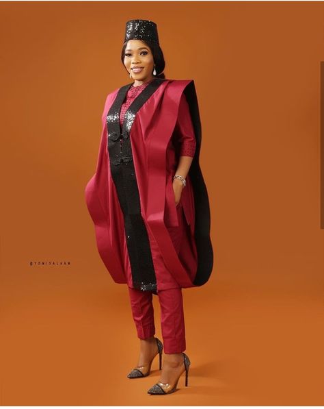 Bukola Adeeyo In Matching Outfit With Daughter - Celebrities - Nigeria Female Agbada Styles, Female Senator Wears, Agbada Outfit, Agbada Design, Lace Outfits, African Wear Styles For Men, African Dresses Men, African Fashion Skirts, Couples Outfit