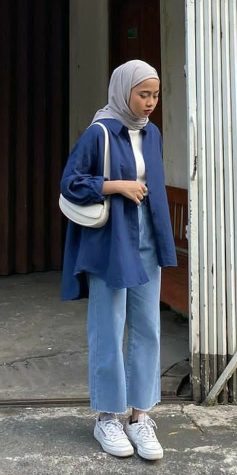 Fesyen Islam, Hijab Fashion Summer, Stylish Outfits Casual, Estilo Hijab, Stile Hijab, Modest Casual Outfits, Muslim Outfits Casual, Hijab Style Casual, Hijabi Fashion Casual