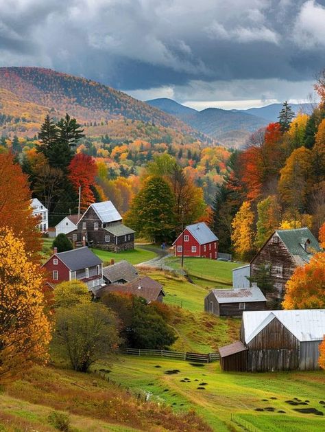 I grew up in Vermont | Green Mountains in Vermont🇺🇲 | Facebook Green Mountains Vermont, Green Mountains, Pretty Landscapes, Autumn Scenes, Rock Painting Art, Autumn Beauty, Green Mountain, Fall Pictures, Explore Nature