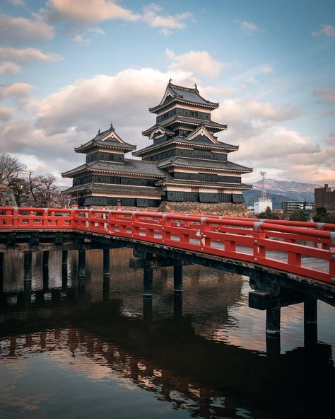 Perspective Tips, Houses Inspiration, Asian Temple, Matsumoto Castle, Japanese Architecture, National Treasure, Japan Travel, House Inspiration, Big Ben