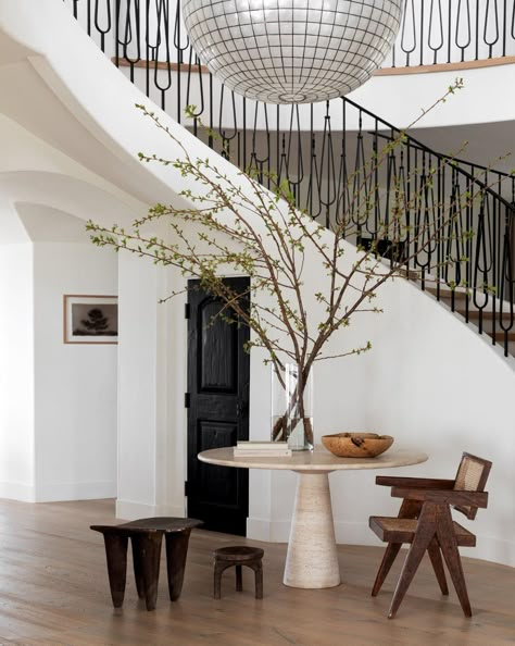 Estilo Charleston, Tattoo Modern, California Architecture, Foyer Ideas, Stair Case, Luxe Interiors, Residential Interior Design, Mode Design, California Homes