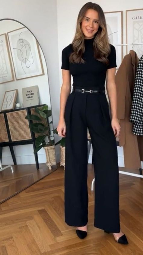 Black Smart Outfit Women, Nyc Corporate Fashion, Black Business Dress Professional, Lawyer Outfit Women Summer, Black Business Dress Outfit, Professional Cocktail Dress, Formal Interview Outfit Woman Classy, Law Intern Outfits Women, Business Professional Outfits For Women Skirt