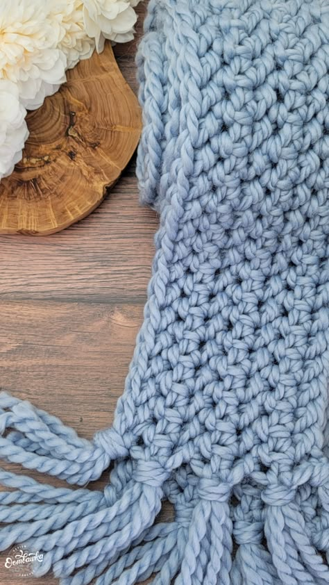 Crochet Scarf With Chunky Yarn, Crochet With Chunky Yarn Free Pattern, Chunky Yarn Patterns Crochet, Bulky Yarn Crochet Patterns Free, Chunky Crochet Scarf Pattern Free, Chunky Scarf Crochet Pattern, Chunky Wool Crochet, Chunky Scarf Pattern, Chunky Wool Scarf