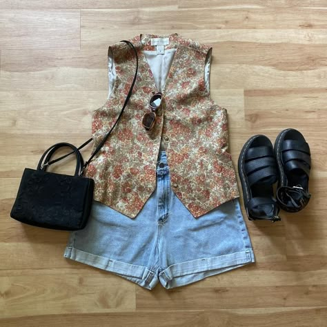 Vintage Casual Corner tapestry vest 

🧡tan and... - Depop Vest Outfits For Women Vintage, Vintage Waistcoat Outfit, Tapestry Vest Outfit, Colorful Vest Outfit, Vintage Vest Outfits For Women, 90s Vest Outfits, Floral Vest Outfit, Vintage Vest Outfit, Corner Tapestry