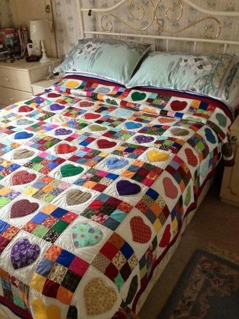 Patch Work Ideas, Patchwork Quilting Designs, Quilt Pictures, Kids Quilts, Rag Quilts, Scrap Quilt Patterns, Picture Quilts, Crochet Hexagon, Pretty Quilt