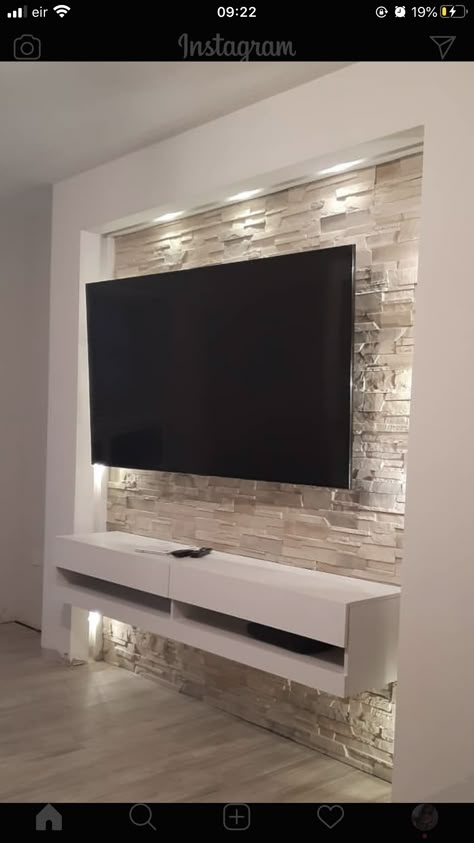 Stone Wall Living Room, Decor Tv Wall, Design Tv Wall, Stone Wall Interior Design, Wall Decor Tv, Luxury Tv Wall, Tv Wall Ideas, Ruang Tv, Stone Walls Interior