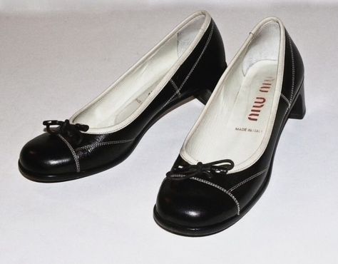 miu miu vintage black bowed ballet slipper styled pumps heels | acs Miu Miu Clothes, Miu Miu Boots, Ballet Heels, Dr Shoes, Quoi Porter, Concept Clothing, New Story, Shoe Inspo, New Rock