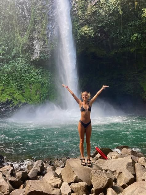 Costa Rica Swimsuit, Costa Rica Pictures Ideas, Costa Rica Outfit Aesthetic, Costa Rica Summer Aesthetic, Costa Rica Beach Pictures, Costs Rica Aesthetic, Costa Rica Spring Break, Costa Rica Beach Aesthetic, Costa Rica Aesthetic Pictures