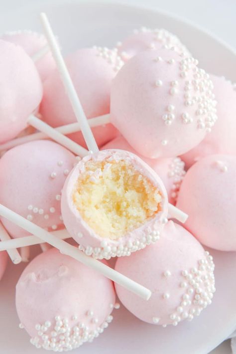 White Cake Pops Recipe, Easy Vanilla Cake Pops, White And Pink Cake Pops, Cherry Chip Cake Pops, Pink Cakepops Ideas, Packaging Cake Pops, Cake Pop Maker Recipes Babycakes, Easy Birthday Party Treats, Flower Cake Pops Ideas