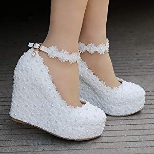 Elegant Footwear, Hak Tinggi, Wedge Wedding Shoes, Lace Wedges, Wedding Pumps, Cute Shoes Heels, White Wedding Shoes, Kawaii Shoes, Wedding Shoes Heels