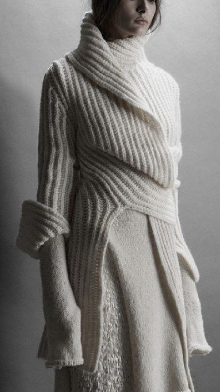 7bb060764a818184ebb1cc0d43d382aadesc34842262ri Knitwear Inspiration, Pullover Mode, Knitwear Fashion, Knitwear Design, White Sweater, Knit Fashion, Mode Inspiration, Knitting Inspiration, Sweater Fashion