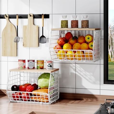 Bohemian Style Kitchen, Kitchen Pantry Organization, Potato Storage, Wire Fruit Basket, Vegetable Stand, Basket Fruit, Wire Basket Storage, Fruit And Vegetable Storage, Bread Storage