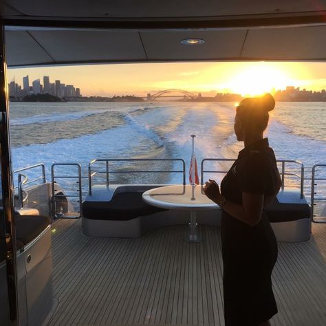 Searching for boat hire Sydney? Sydney Harbour Yacht Charter is Sydney's most experienced luxury charter boat company on Sydney Harbour. Call 02 9954 5126 Summer In Australia, White Parties, Island Christmas, Sport Yacht, Group Cruise, Hamilton Island, Luxury Boat, Private Yacht, Cruise Wedding