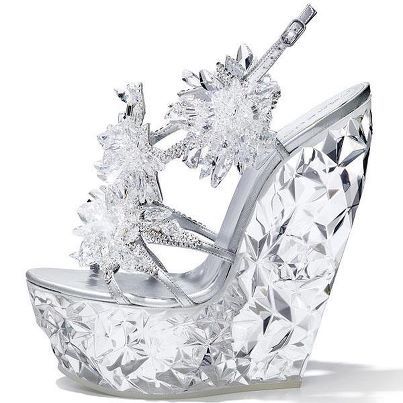 ice queen #snow queen Crystal Decorations, Hak Tinggi, International Jewelry, Ice Princess, White Heels, Glass Slipper, Unique Shoes, Fabulous Shoes, Crazy Shoes