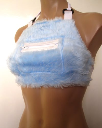 Fur Bra, Rave Fits, Bra Crop Top, Diy Vetement, Top Halter, Crop Top Bra, Halter Crop Top, Pocket Top, Rave Outfits