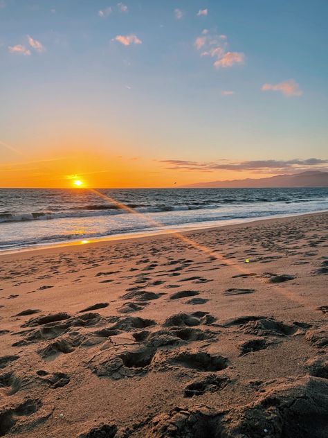 Venice Beach California Photography, Venice Beach Sunset, Sunset California, Venice Beach California, Bedtime Story, Beach Wallpaper, California Beach, Beach California, Venice Beach