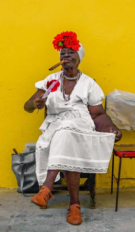 50s Cuban Fashion, Cuban Culture Aesthetic, Cuban Clothing, Late 1950s Fashion, Cuba Women, Cuban Dress, Cuban Outfit, Cuba Style, Cuban Fashion