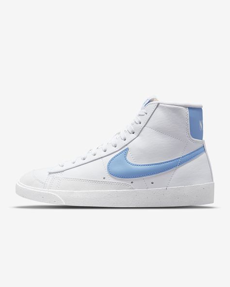 Blue Blazers Shoes, Nike Shoes Women High Tops, Nike Blazers Aesthetic, Nike Blazers Outfit Ideas, Nike Blazers 77, Nike Blazer Mid 77 Women, Blazers Nike, Blazer Shoes, Shoes For School