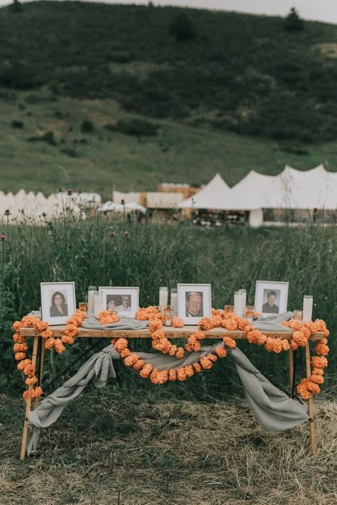 Mexican Wedding Seating, Mexican Wedding Altar, Ofrenda For Wedding, Mexican Engagement Party Ideas, Modern Mexican Wedding Bridesmaids, Backyard Wedding Mexican, Wedding Ofrenda, Mexican Country Wedding, Neutral Mexican Wedding