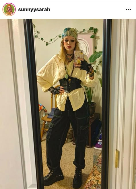 Fairycore Outfit Masculine, Fairy Costume For Men, Diy Pirate Costume For Men, Masc Ren Faire Outfits, Nonbinary Ren Faire, Men Ren Faire Costume, Masc Ren Fair Outfit, Ren Faire Outfits Men, Ren Faire Men