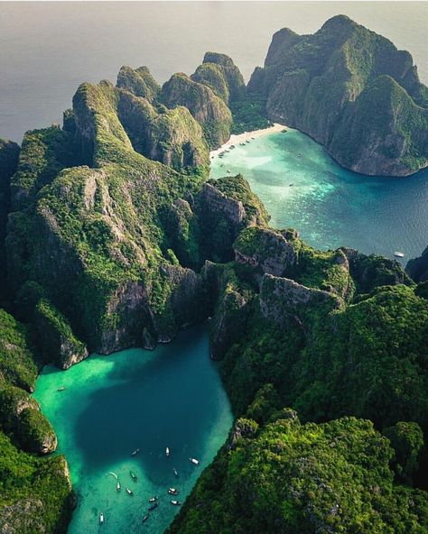 Phi Phi Islands, Full Moon Party, Ao Nang, Couple Travel, Phi Phi Island, Halong Bay, Phuket Thailand, Krabi, Pattaya