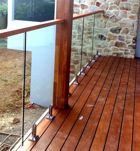 Glass Balustrades attached to timber decking with stainless steel spigots and timber handrail.: Balustrade Ideas, Reling Design, Glass Railing Deck, Timber Handrail, Frameless Glass Balustrade, Deck Railing Design, Glass Railings, Glass Balcony, Balcony Flooring