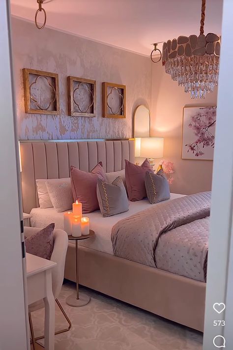 Luxury Room Bedroom, Pink Bedroom Decor, Classy Bedroom, Small Room Decor, Pink Living Room, Dekorasi Kamar Tidur, Woman Bedroom, Cute Bedroom Decor, Room Makeover Bedroom