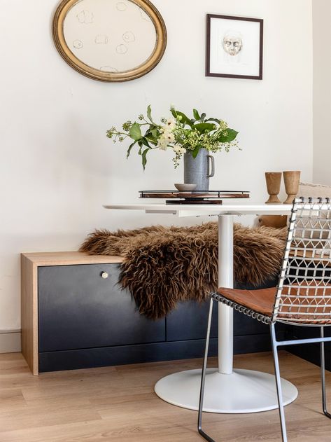 Dining Nook Ikea Hack, Ikea Storage Bench Ideas, Scandinavian Banquette Seating, Dining Banquette Diy, Diy Corner Banquette Seating, Ikea Corner Bench, Besta Bench Hack, Small Banquette Seating In Kitchen, Stenciled Drawers