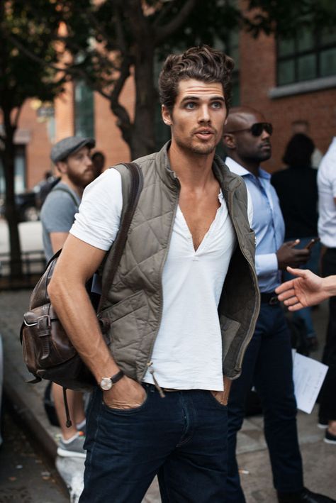 New York Fashion Week Day 1: Best Men's Street Style Outfits Hombre, The Perfect Guy, Men Street, Well Dressed Men, Gentleman Style, Man Style, Fashion Business, Fashion For Men, Men Looks