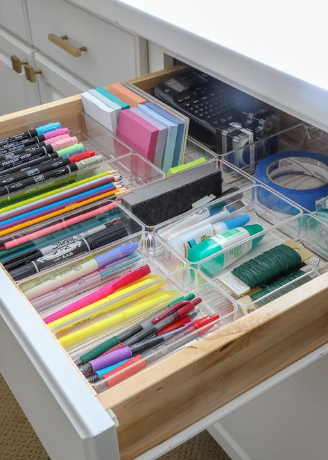 Room Organization Bedroom, Room Organisation, Desain Pantry, Diy Bathroom Storage, House Organisation, Study Room Decor, Homeschool Organization, Drawer Organizers, Work Organization