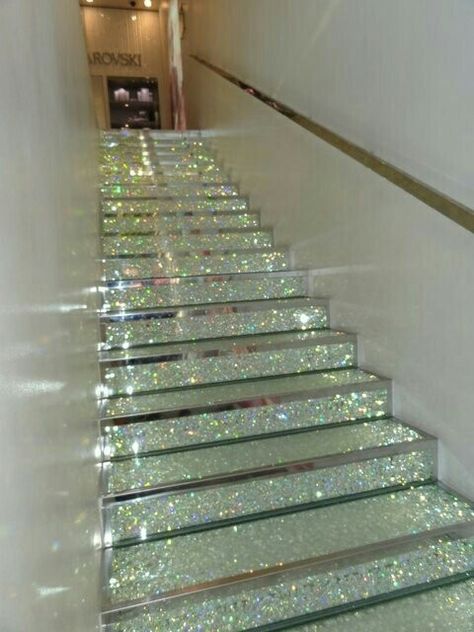 Epoxy Stairs, Resin Stairs, Disco Interior Design, Stair Cases, Staircase Design Modern, Stair Stickers, Flooring For Stairs, Interior Staircase, Stairway Design